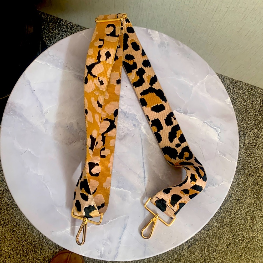 Strap • cheetah print
